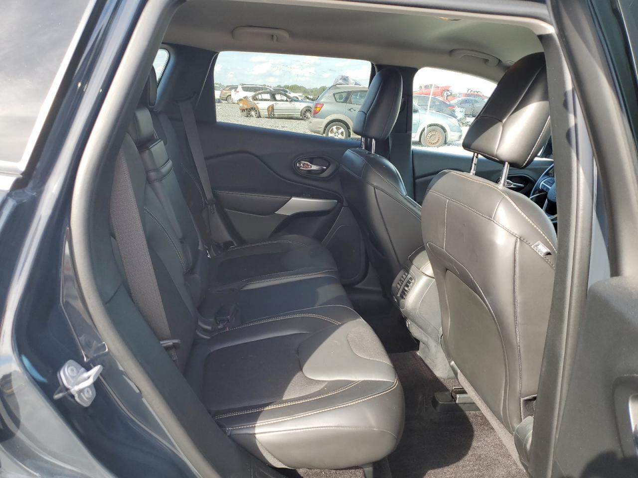 2018 JEEP CHEROKEE
