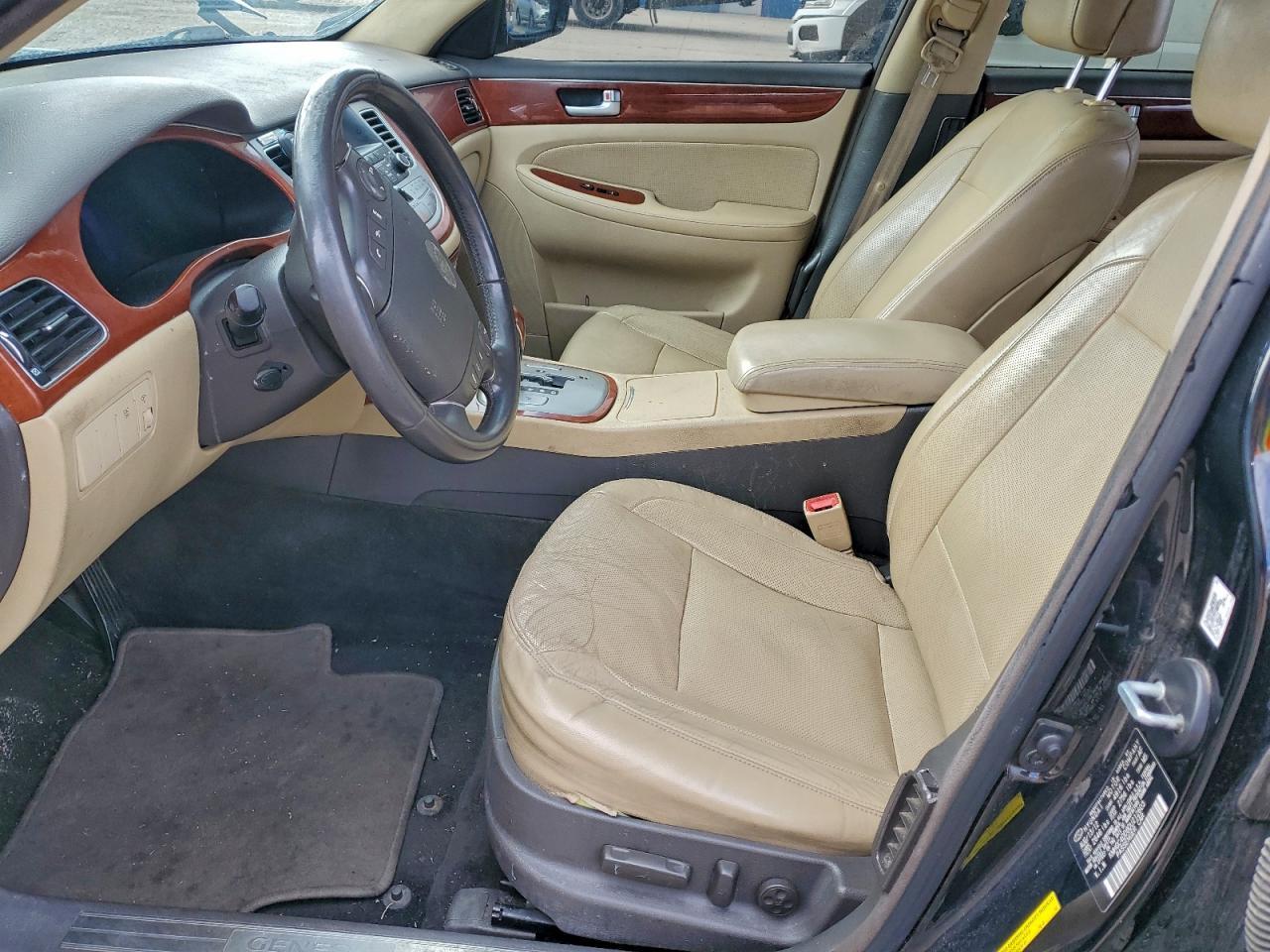 2013 HYUNDAI GENESIS