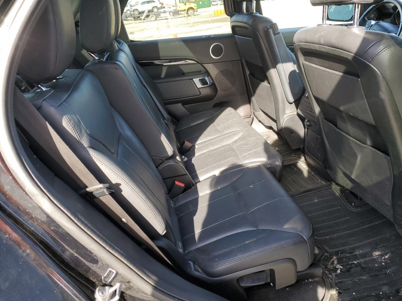 2018 LAND ROVER Discovery