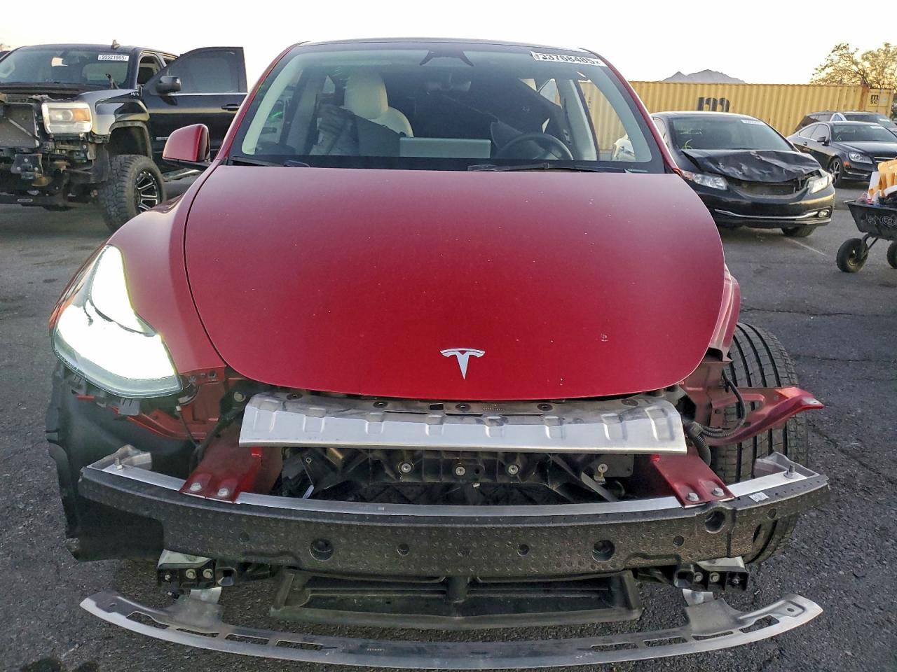 2024 TESLA MODEL Y