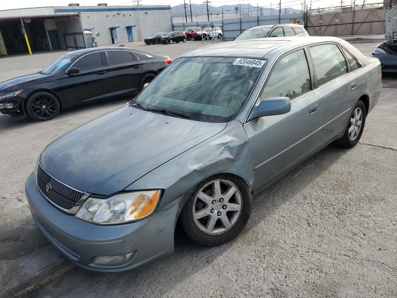 2000 TOYOTA Avalon