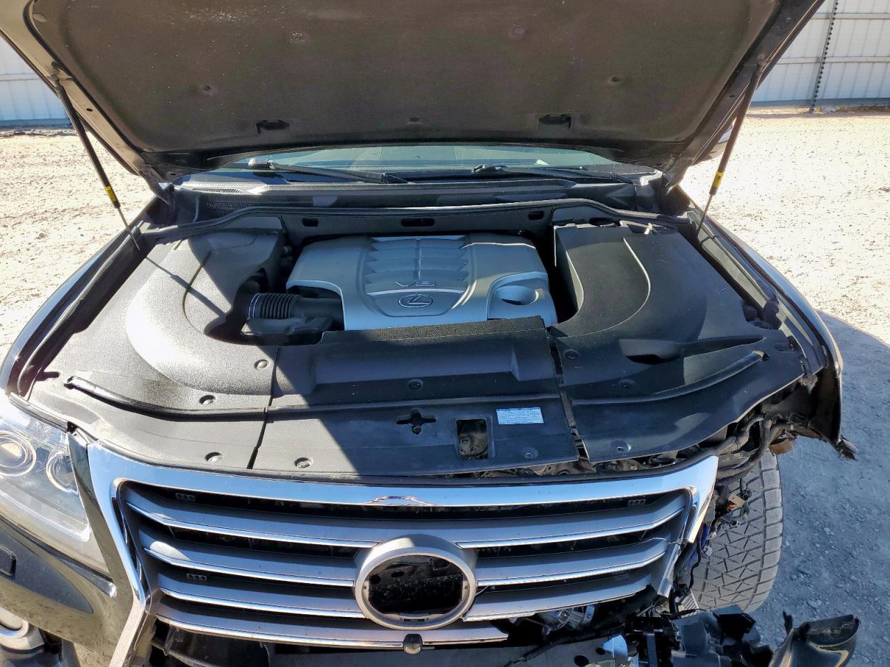 2013 LEXUS LX 570