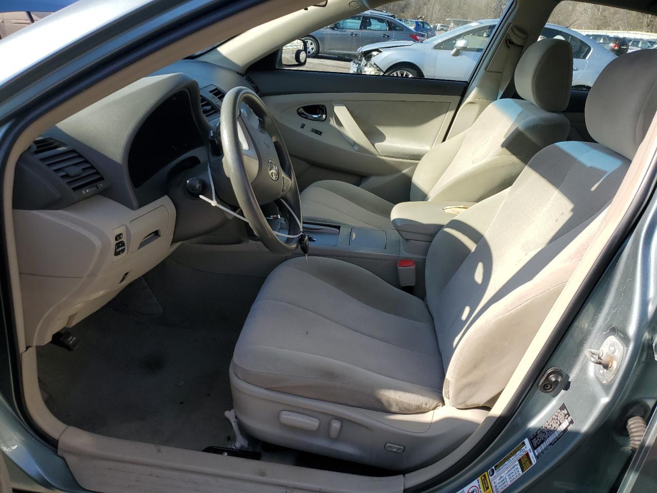 2011 TOYOTA CAMRY
