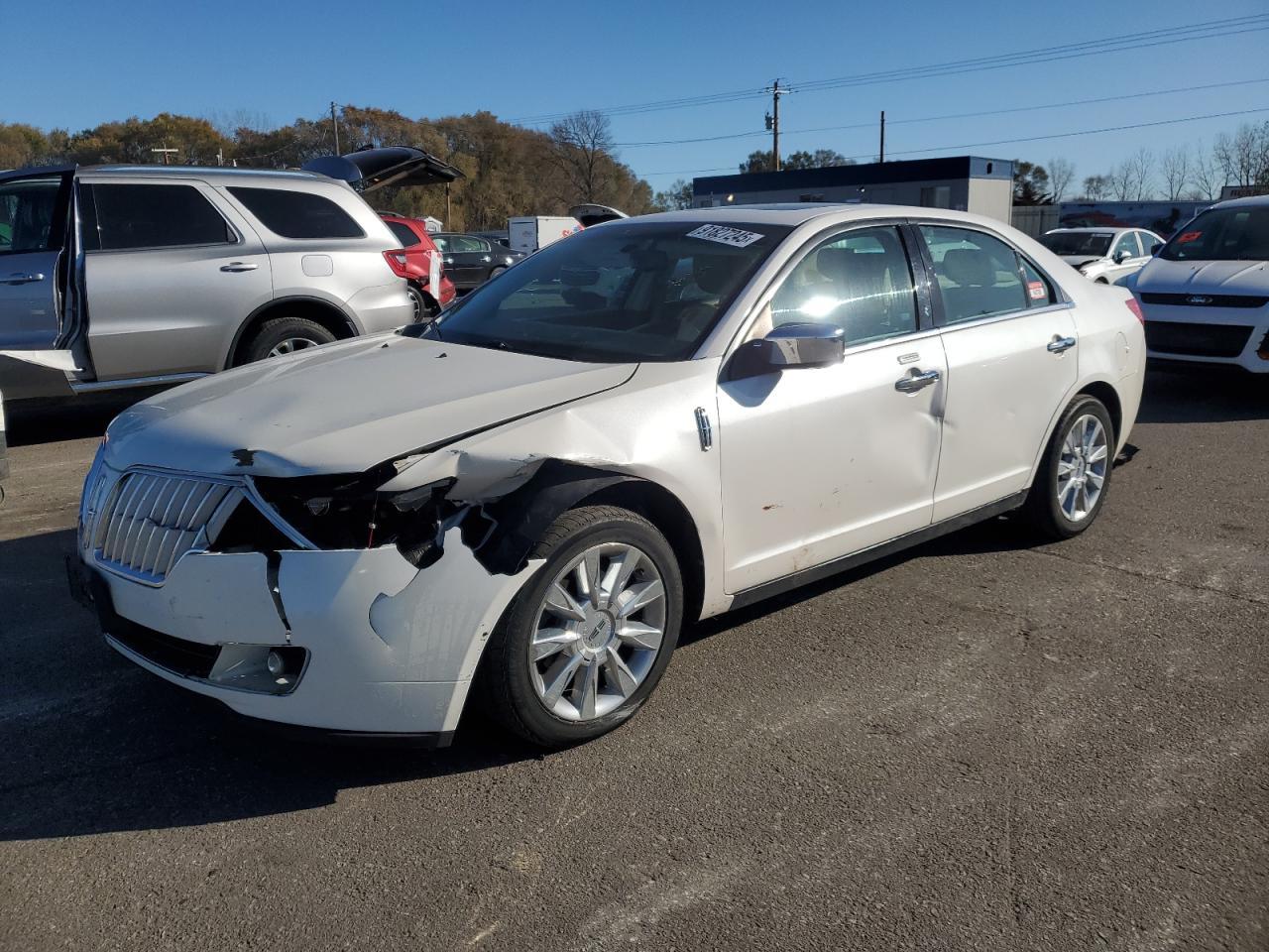 2011 LINCOLN MKZ