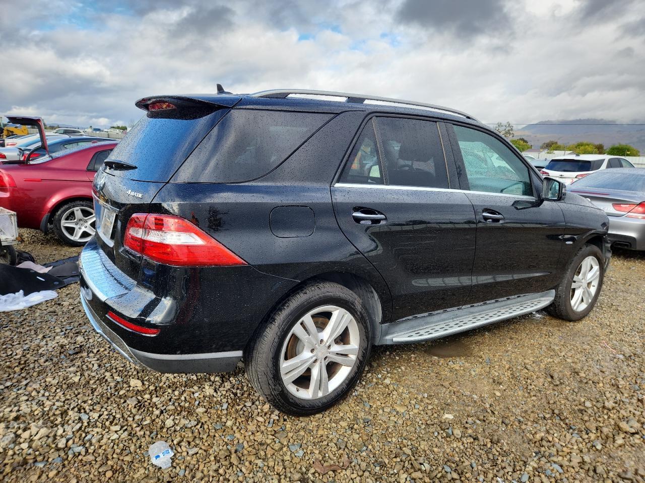 2012 MERCEDES-BENZ ML-Class