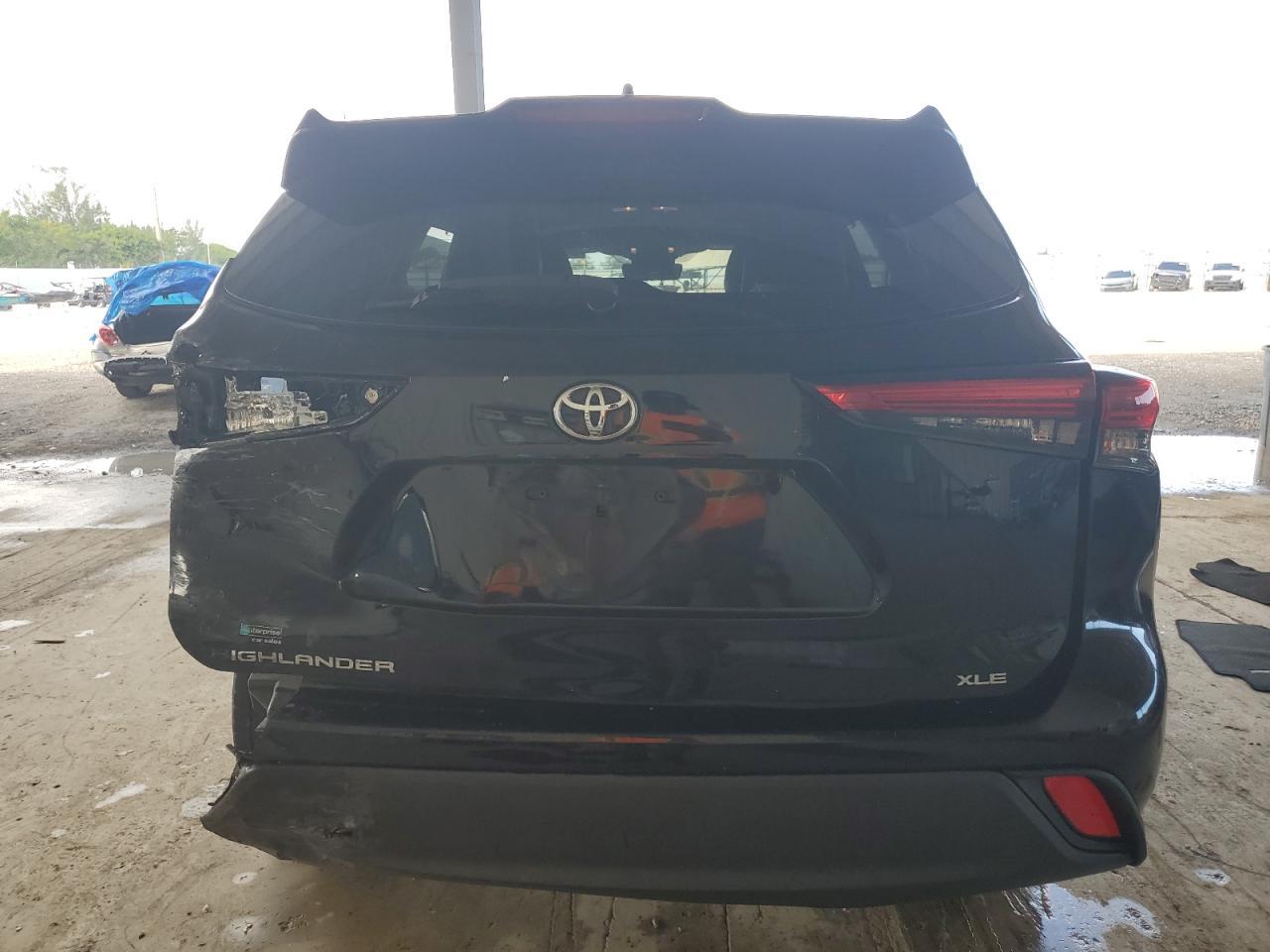 2021 TOYOTA HIGHLANDER