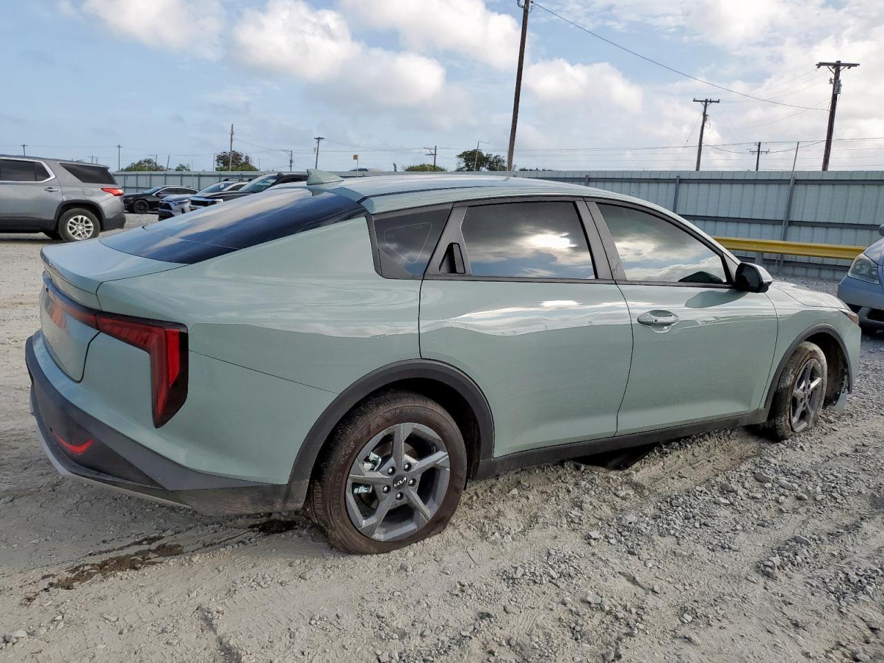 2025 KIA K4