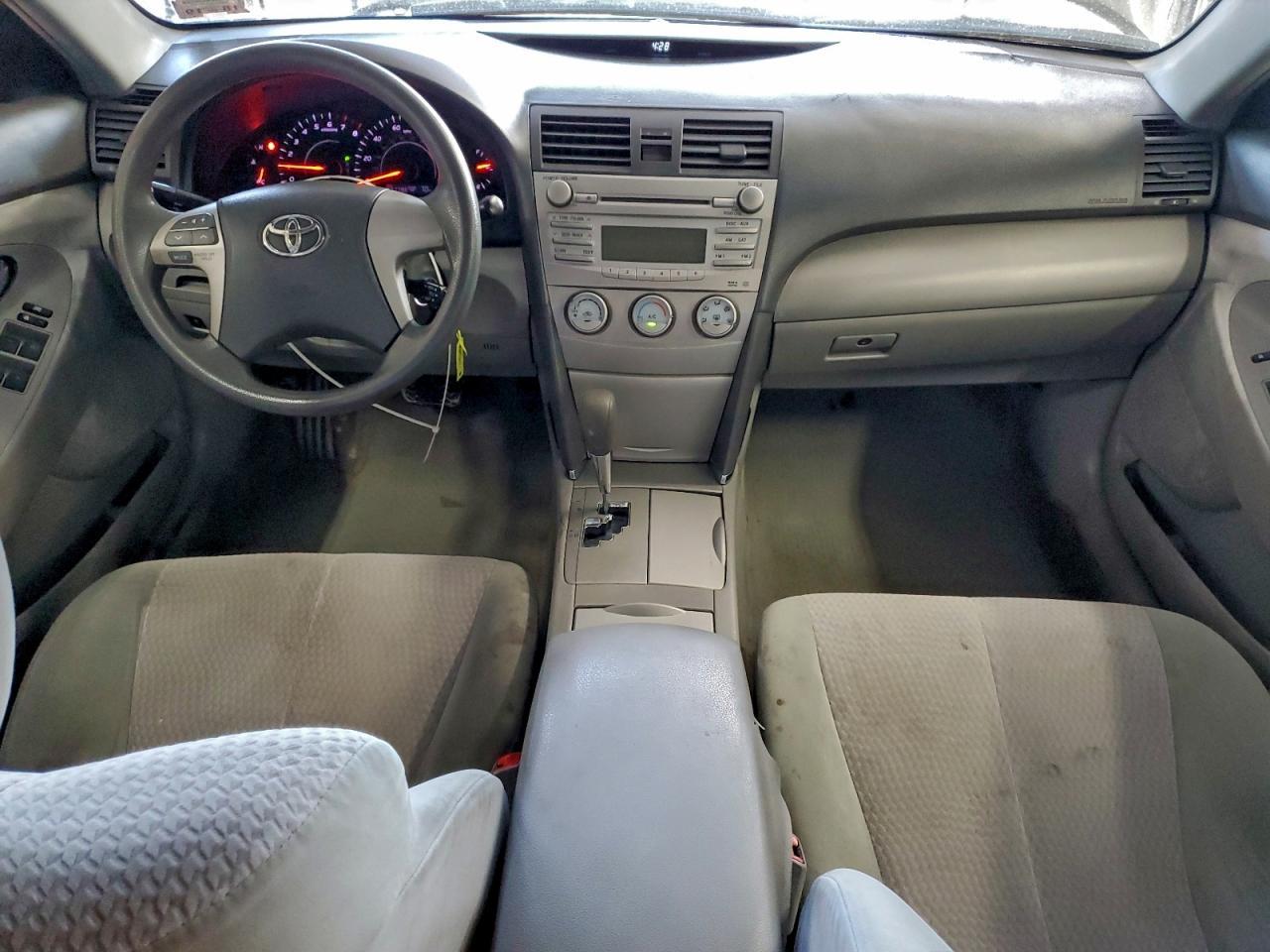 2011 TOYOTA CAMRY