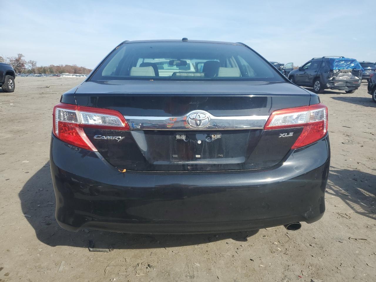 2012 TOYOTA CAMRY