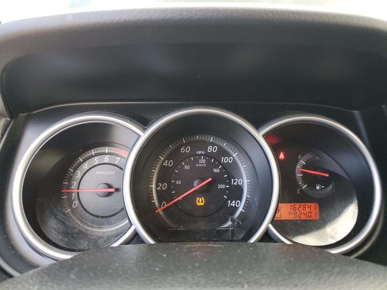 2012 NISSAN VERSA