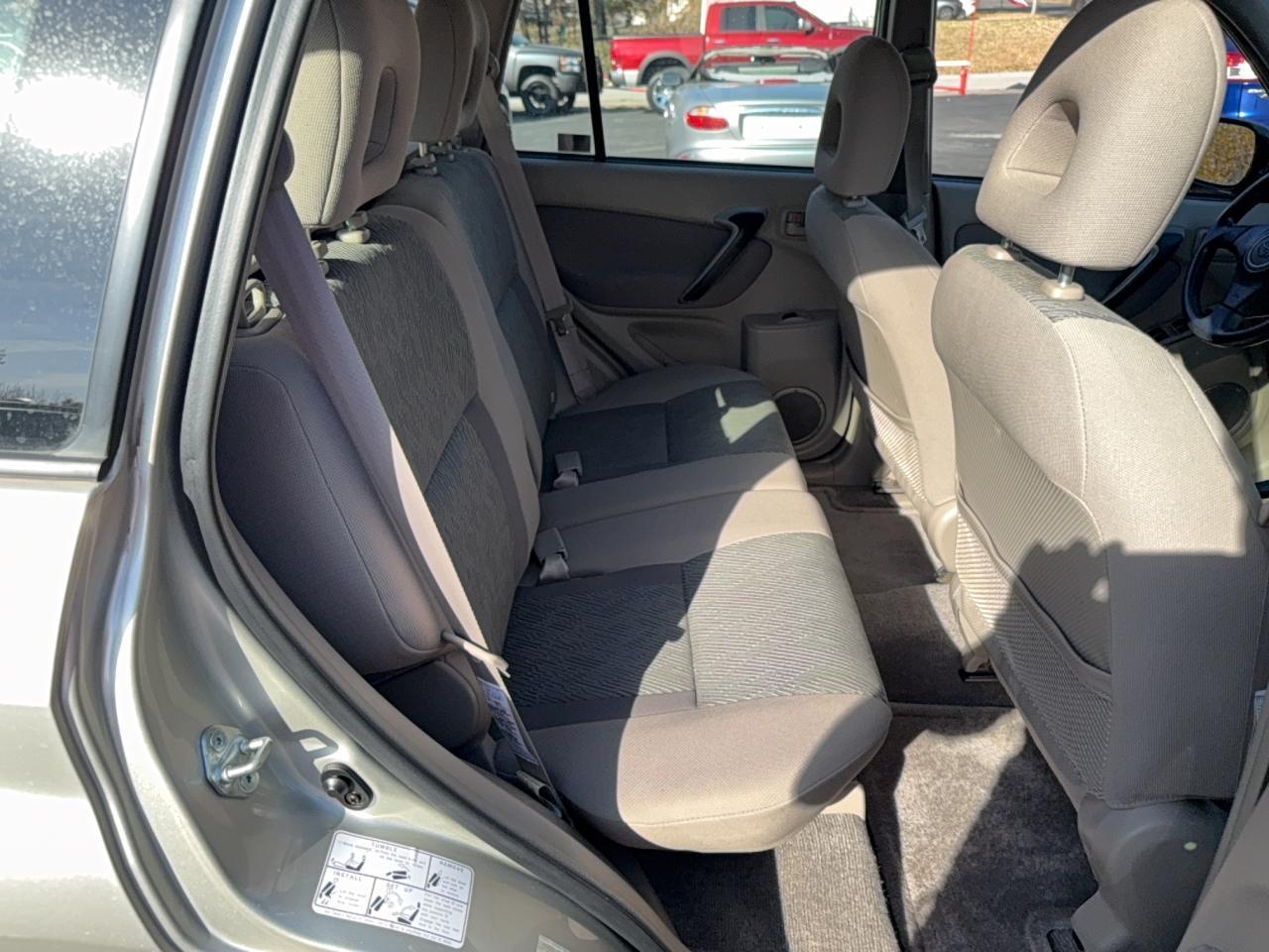 2003 TOYOTA RAV4