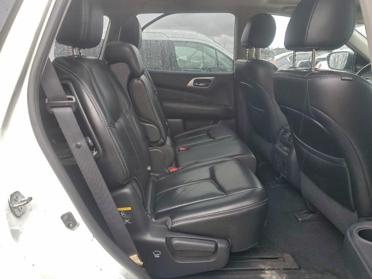 2017 NISSAN PATHFINDER