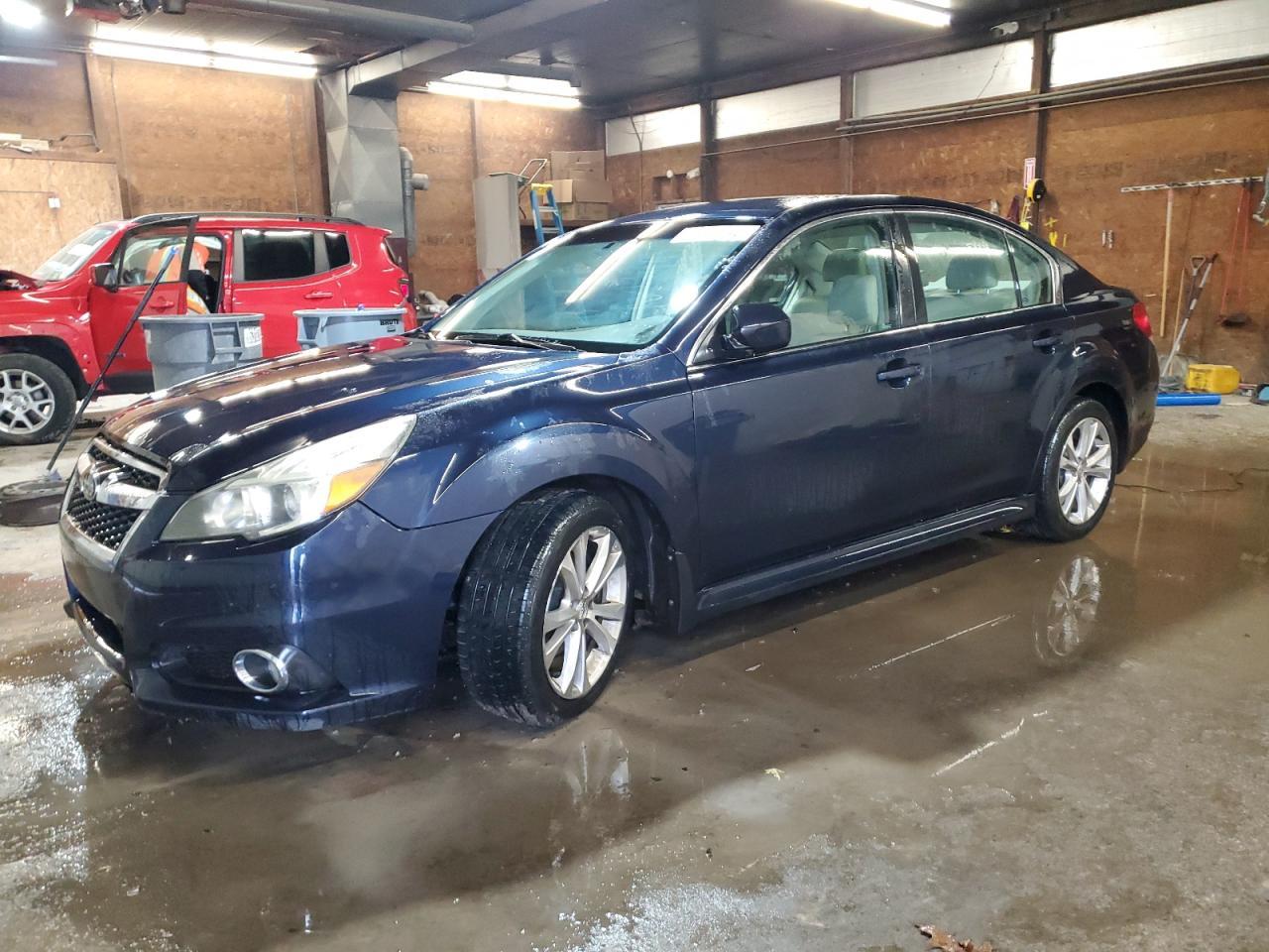 2013 SUBARU Legacy