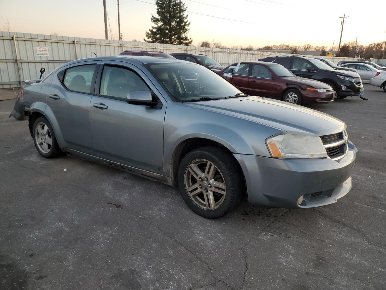 2010 DODGE Avenger