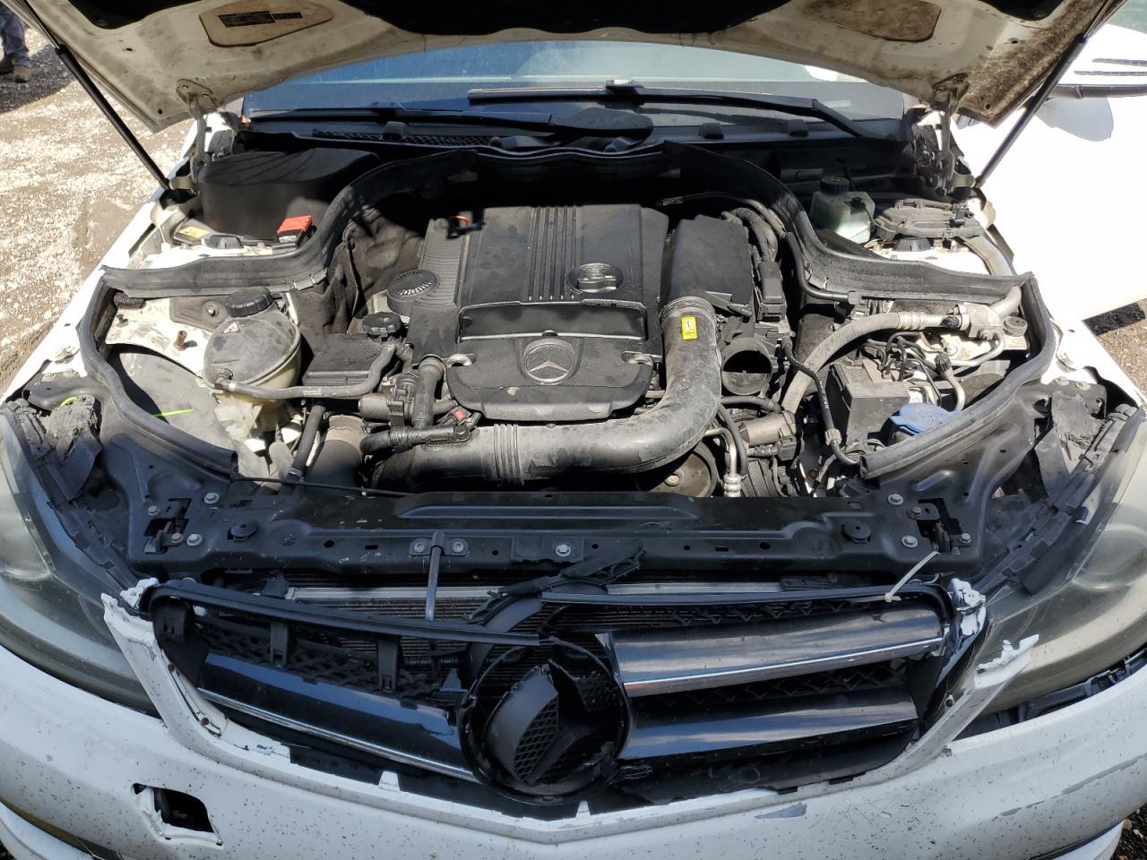 2015 MERCEDES-BENZ C-CLASS