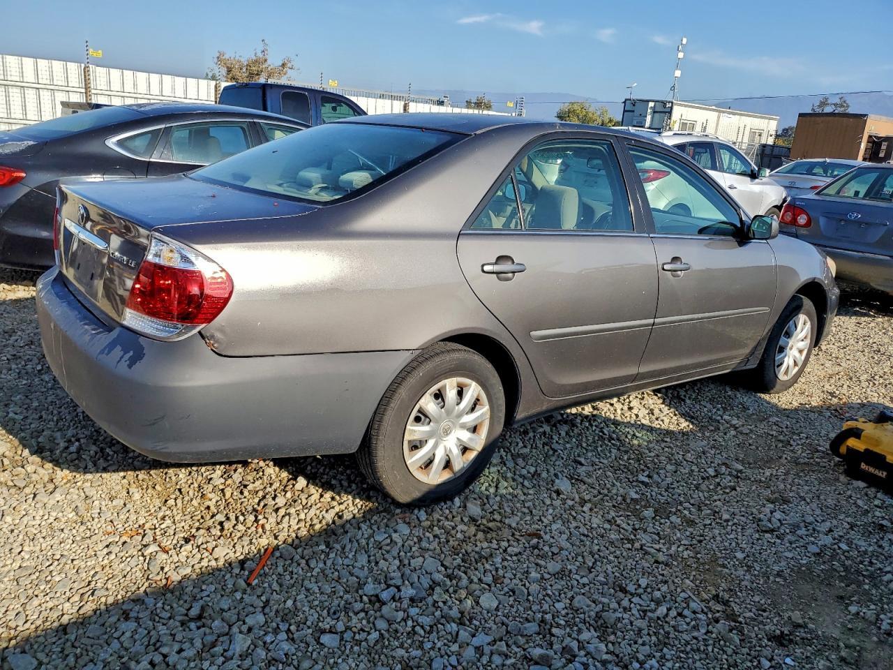 2005 TOYOTA CAMRY