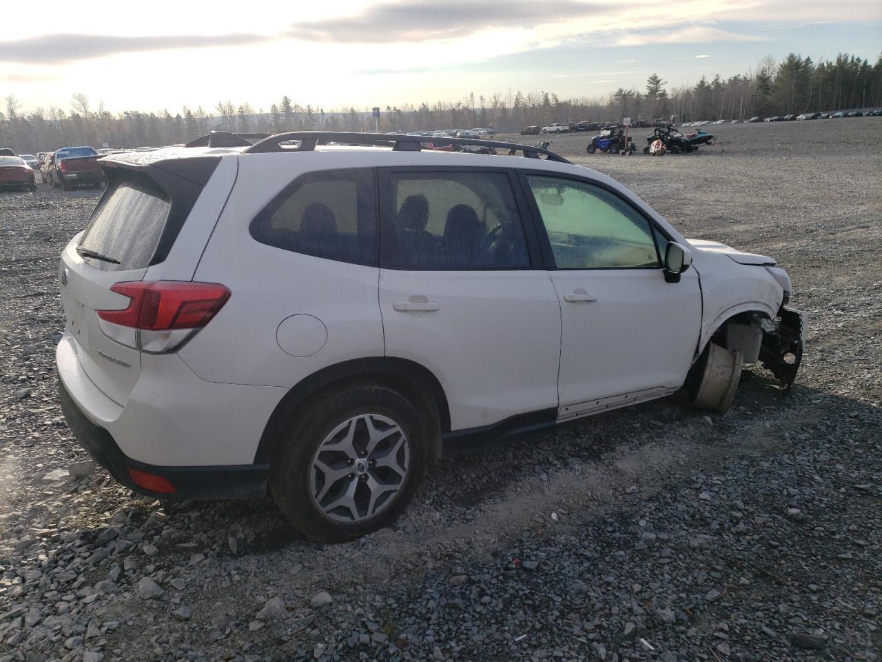 2024 SUBARU FORESTER