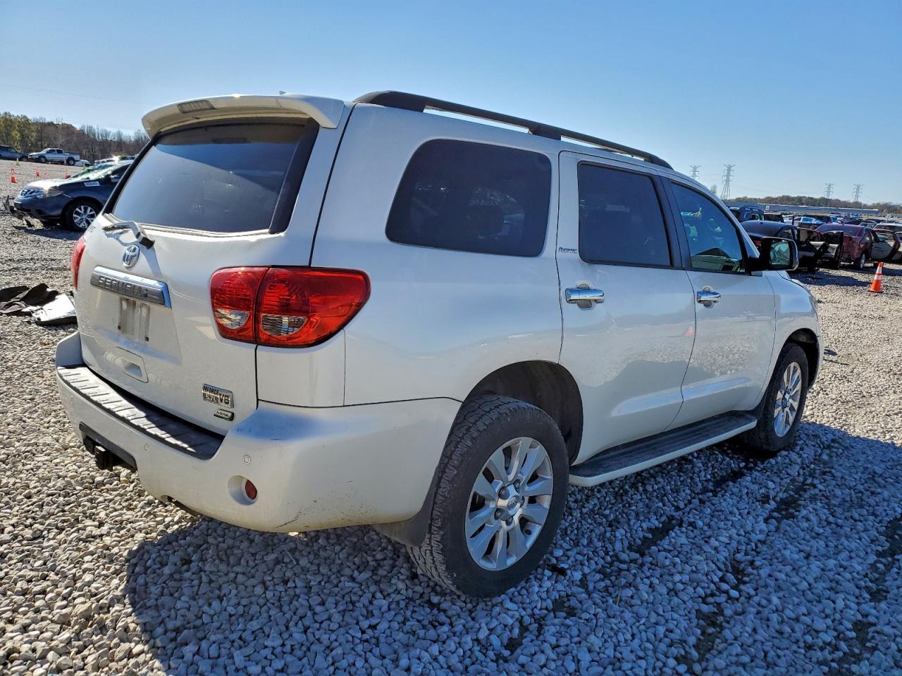 2011 TOYOTA Sequoia