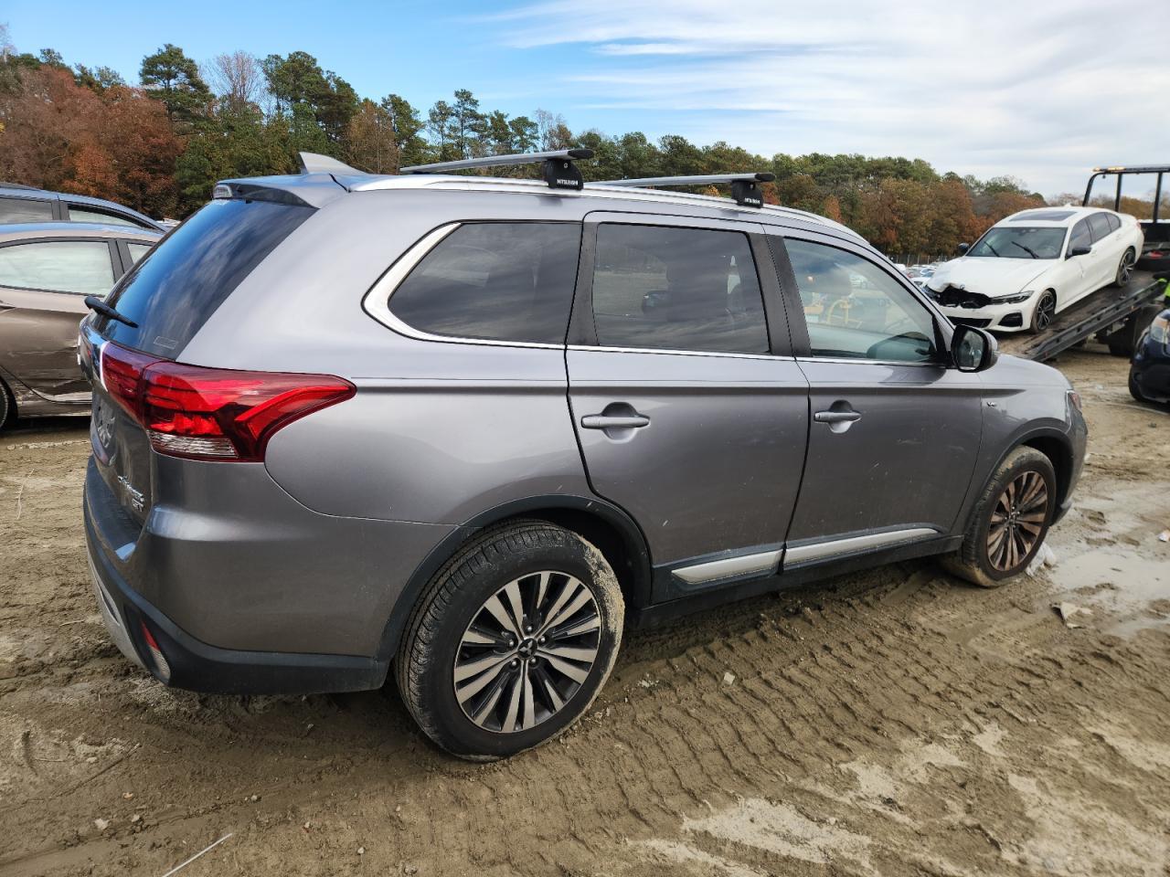 2019 MITSUBISHI outlander