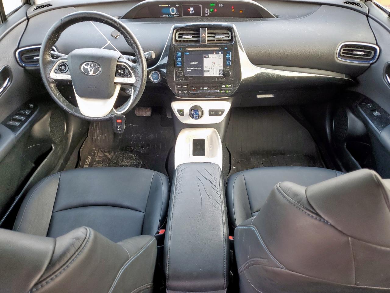 2016 TOYOTA PRIUS