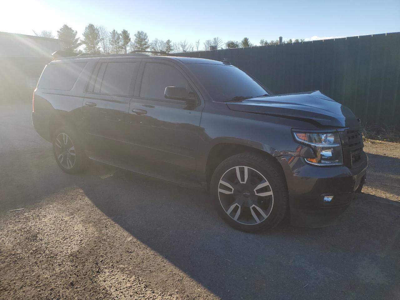 2018 CHEVROLET Suburban