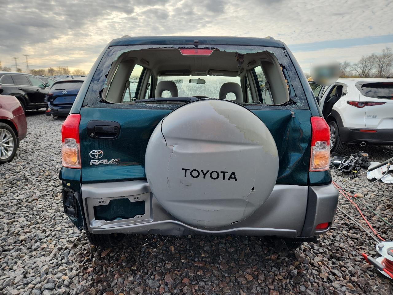 2002 TOYOTA RAV4