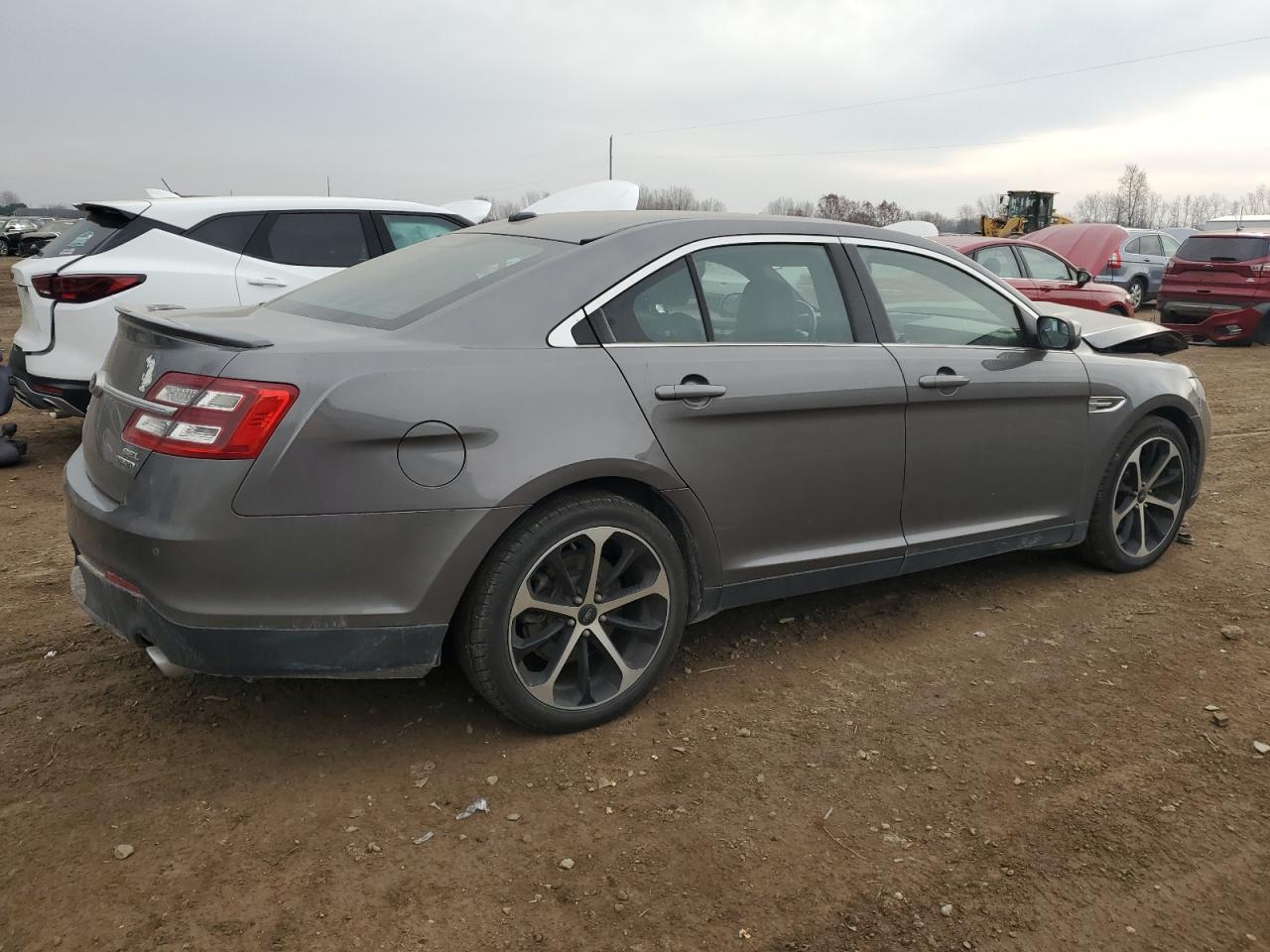 2014 FORD Taurus