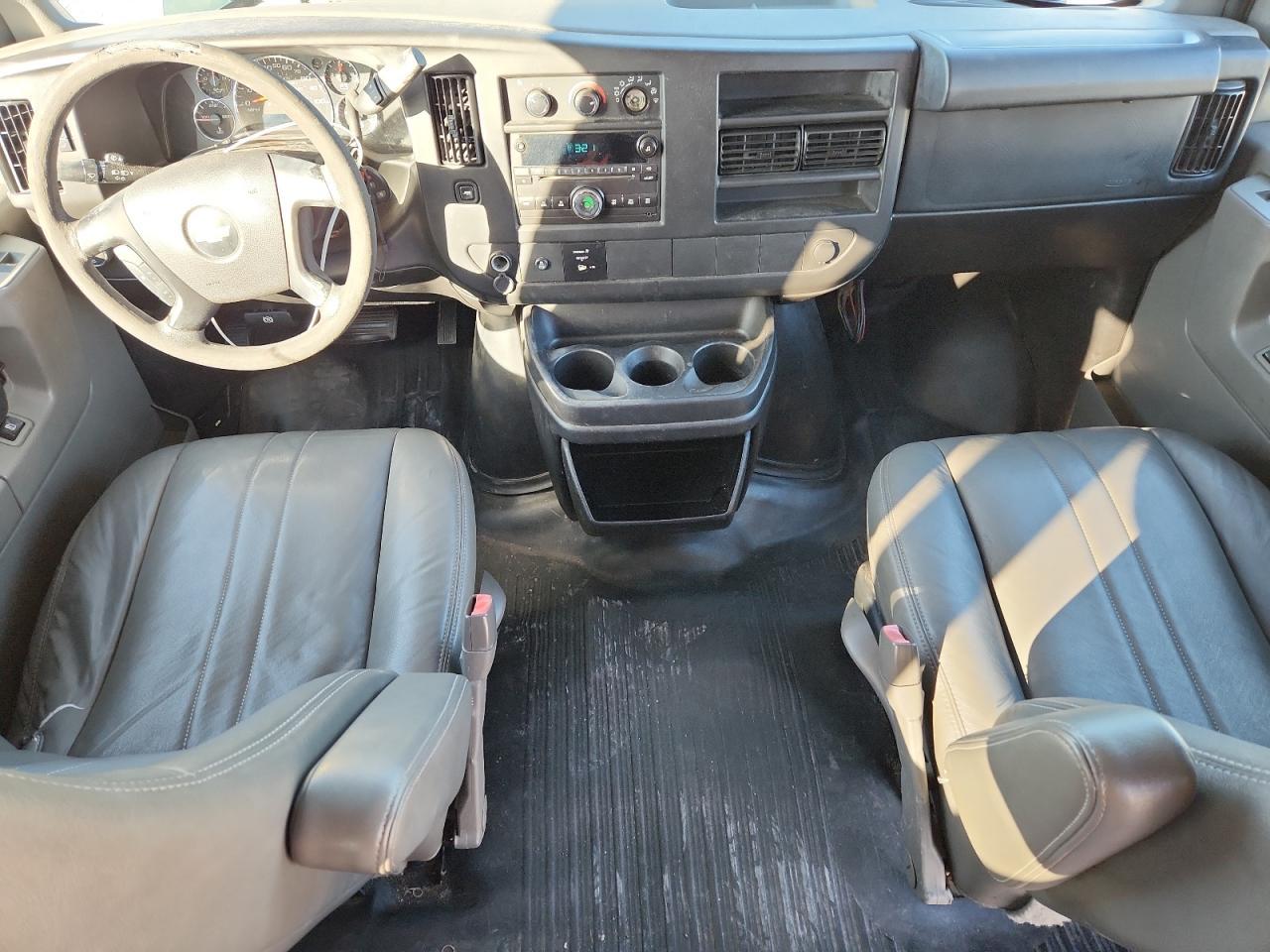 2013 CHEVROLET Express 3500