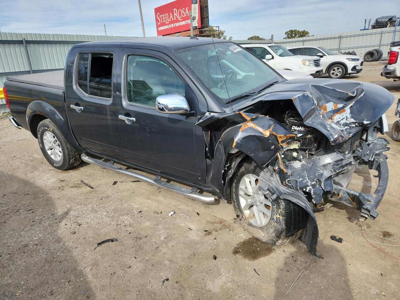 2015 NISSAN Frontier
