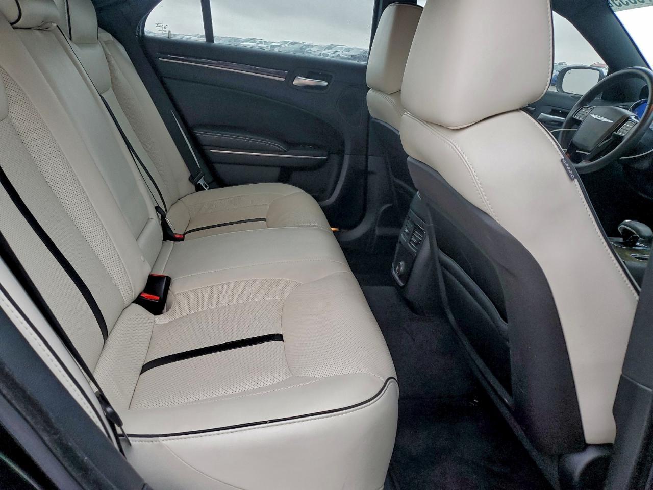2013 CHRYSLER 300