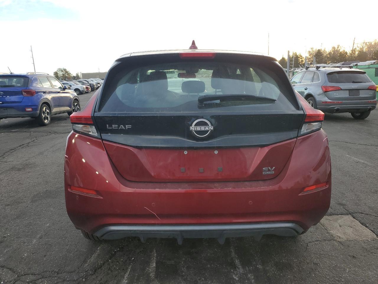 2025 NISSAN LEAF
