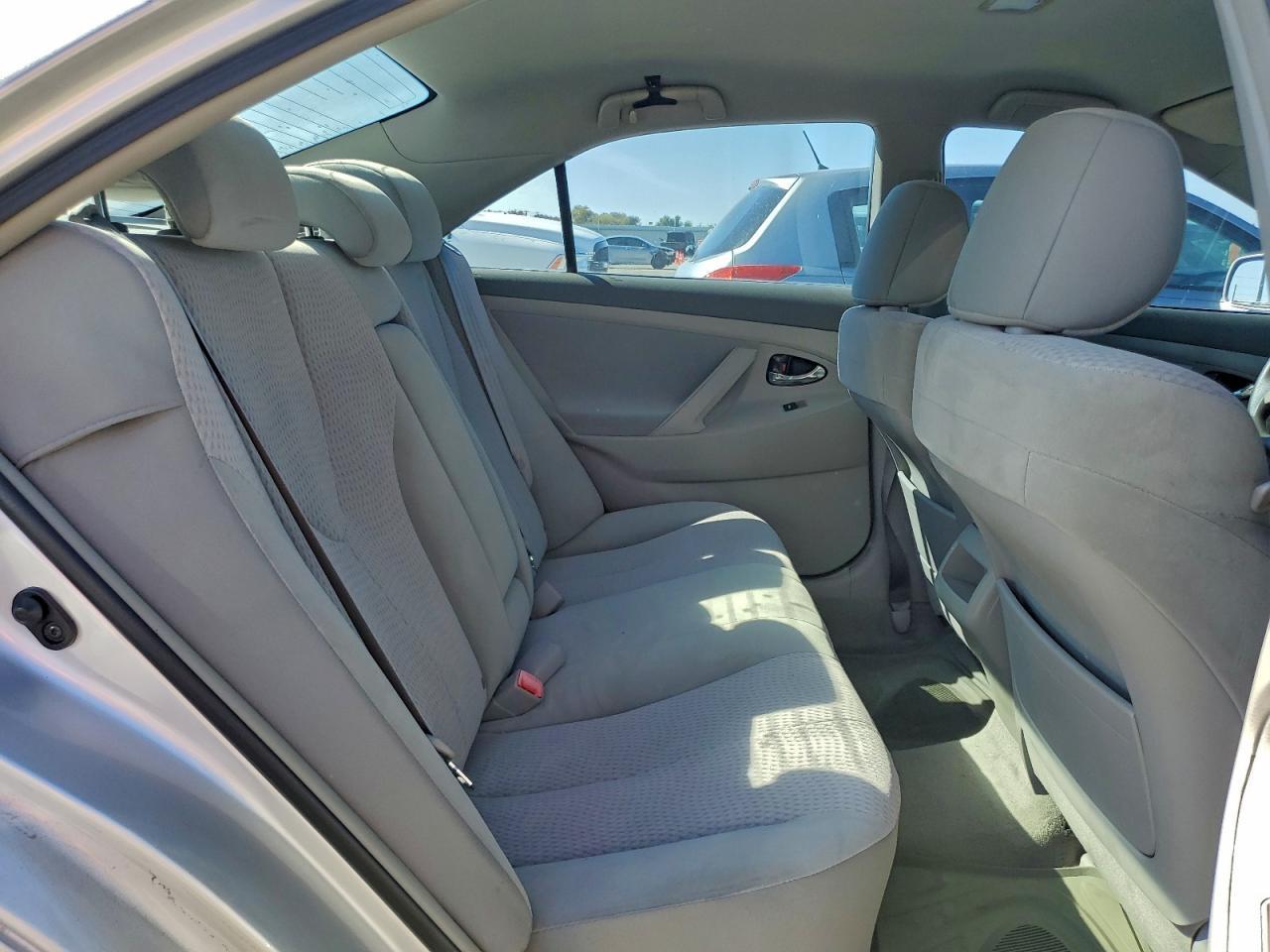 2011 TOYOTA CAMRY