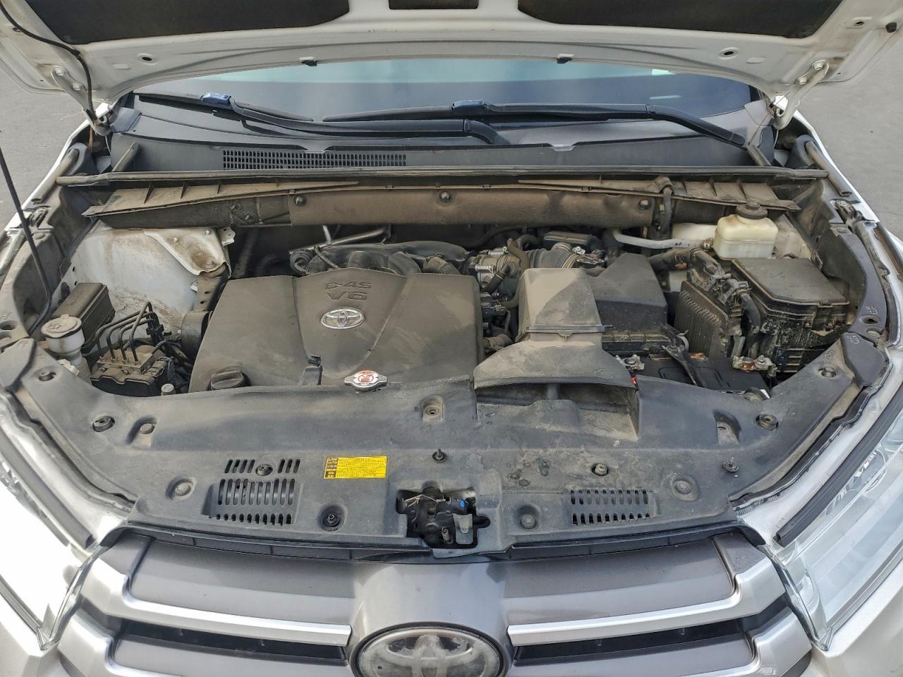 2018 TOYOTA HIGHLANDER