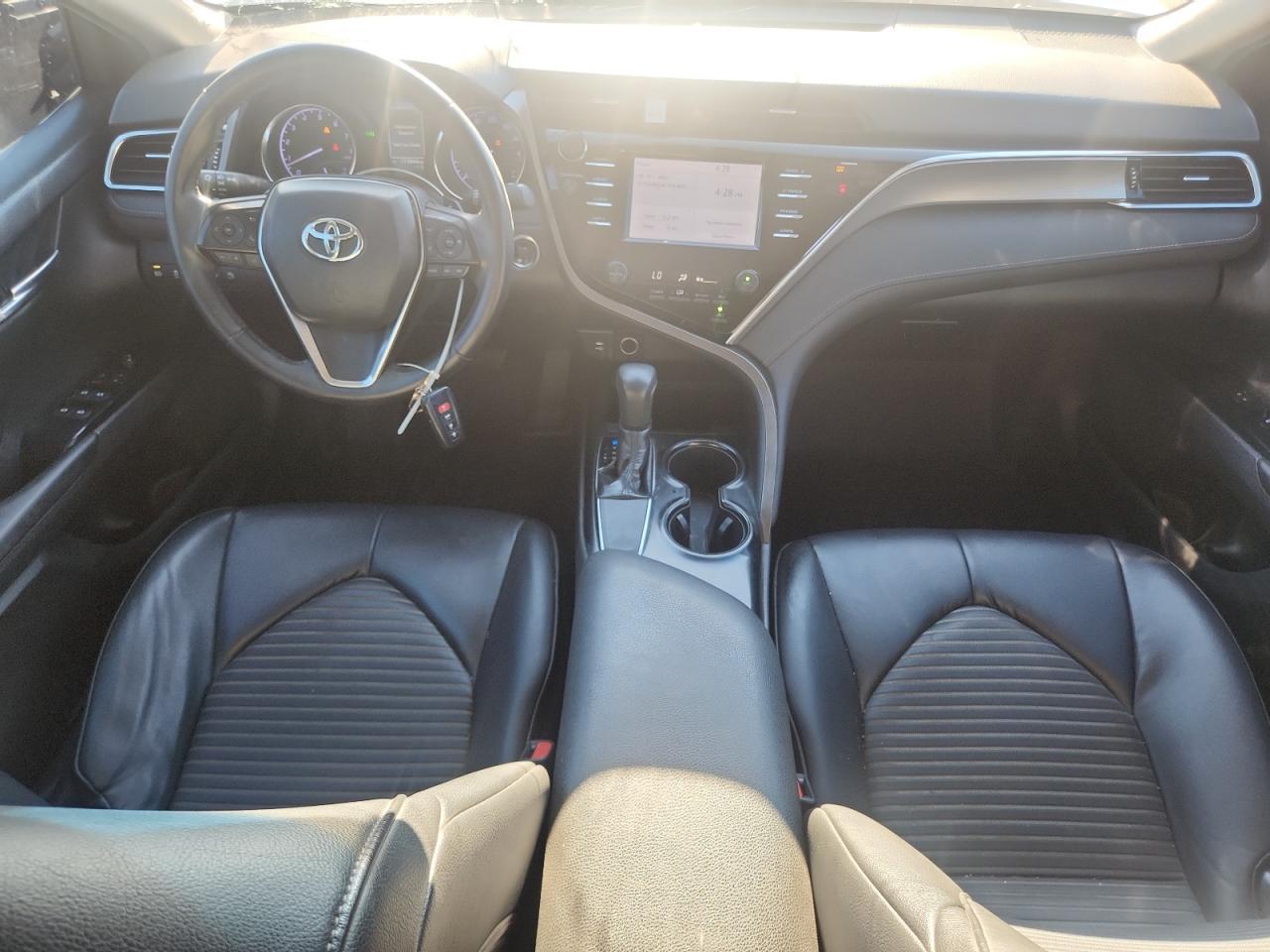 2018 TOYOTA CAMRY