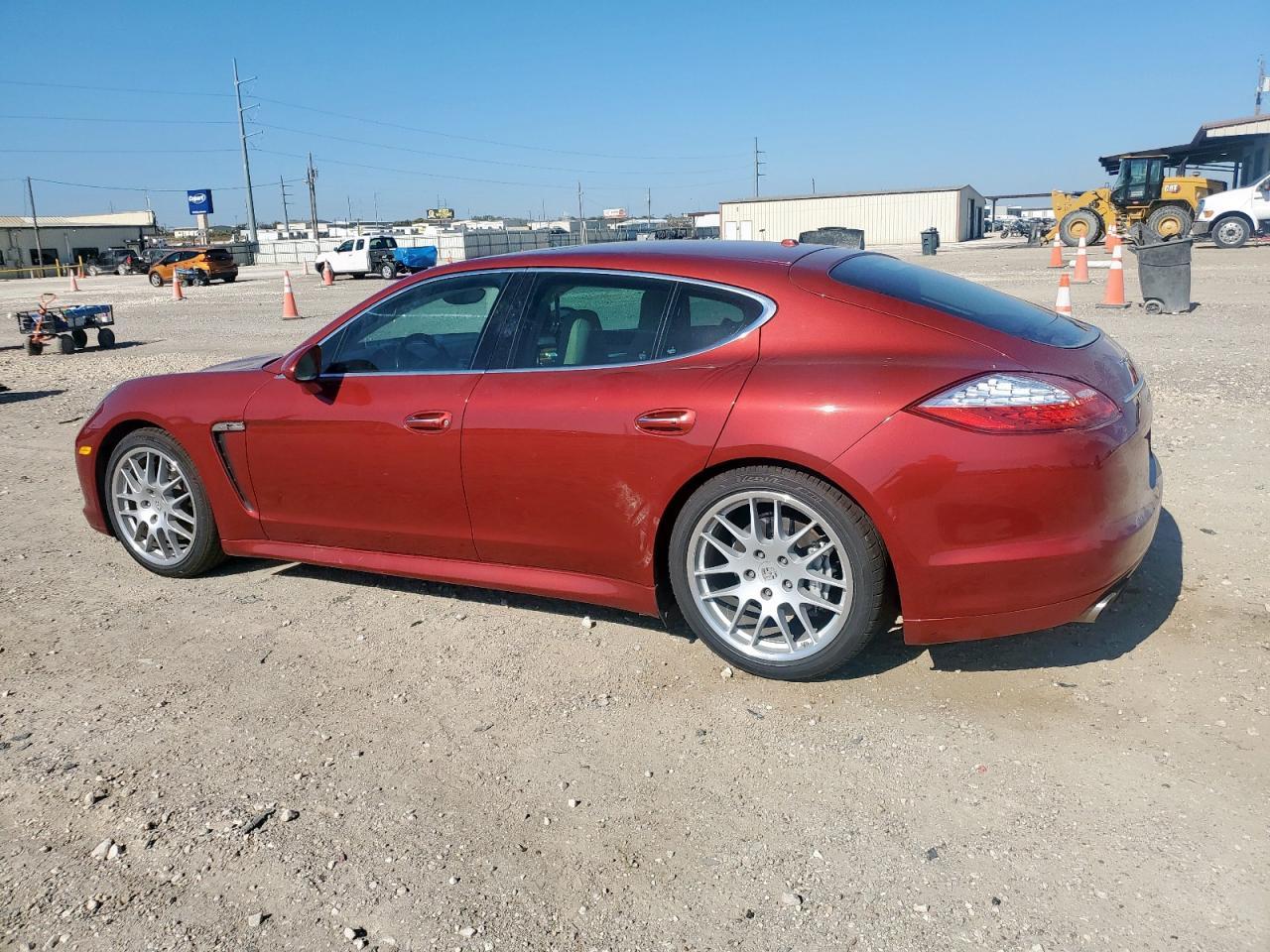 2011 PORSCHE Panamera