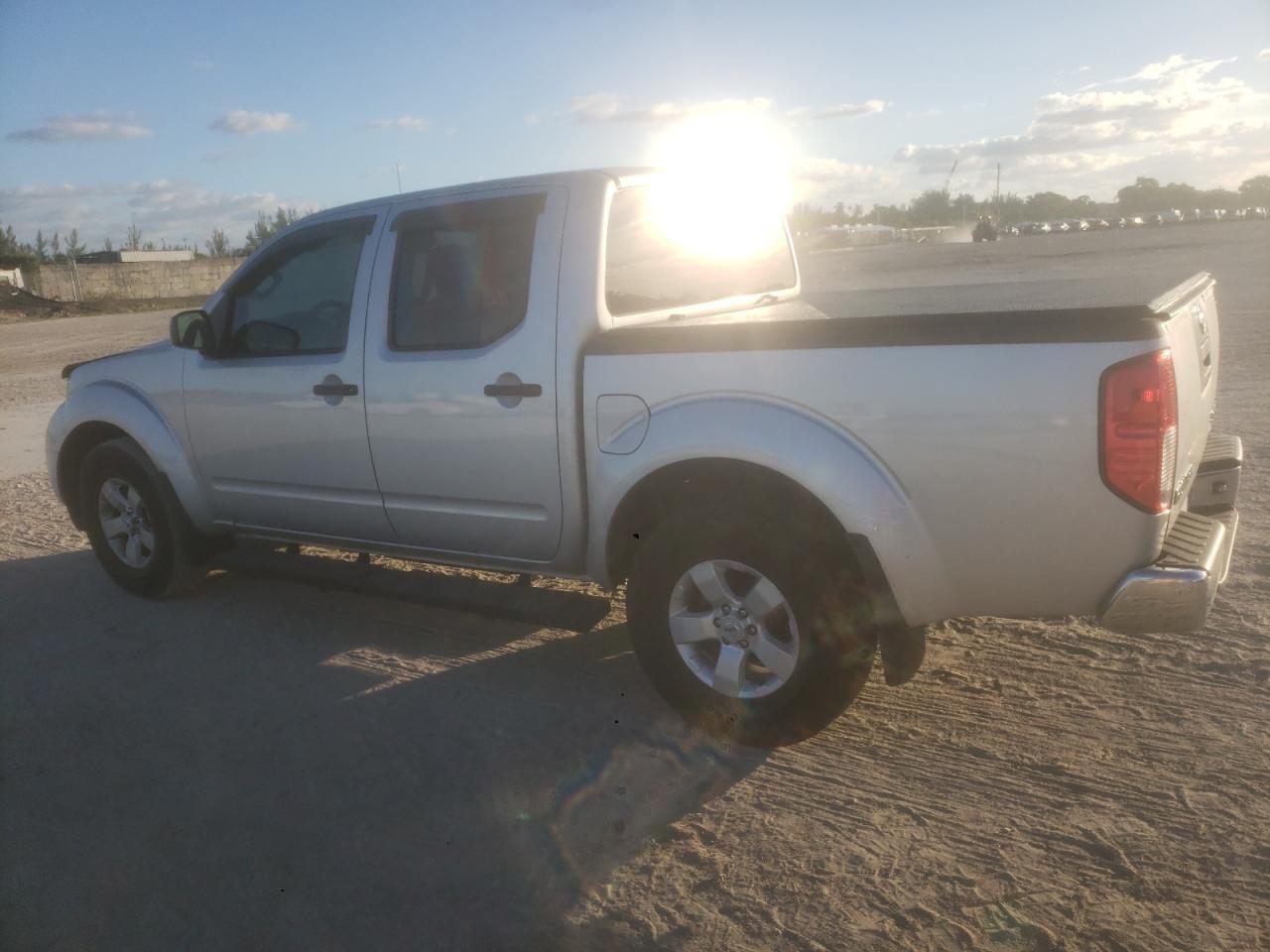 2012 NISSAN Frontier
