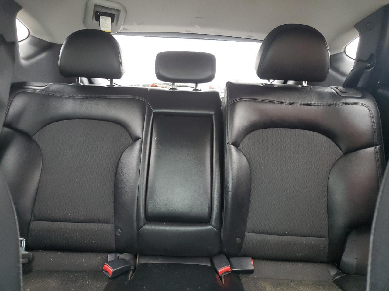 2011 HYUNDAI TUCSON