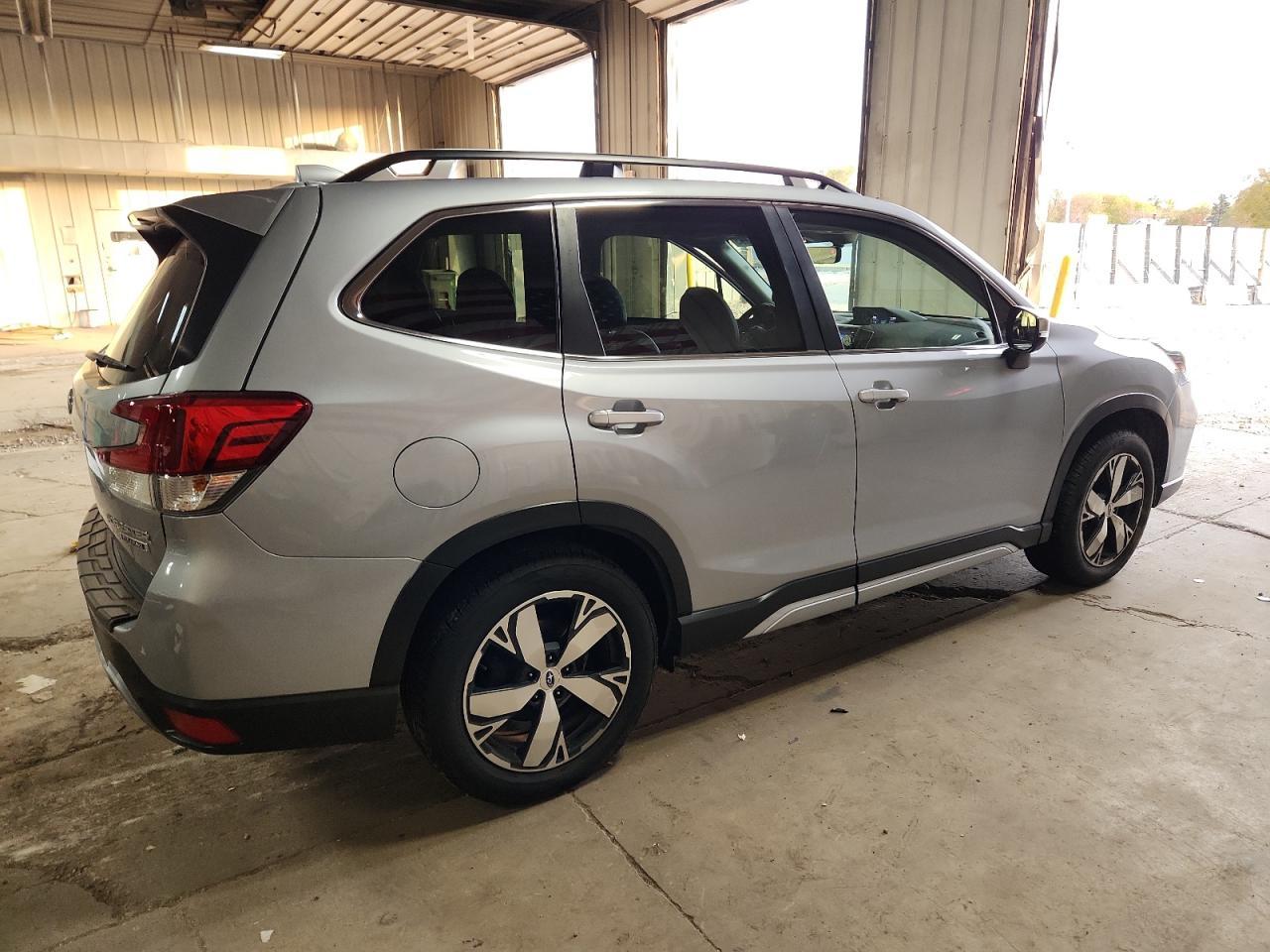 2021 SUBARU FORESTER