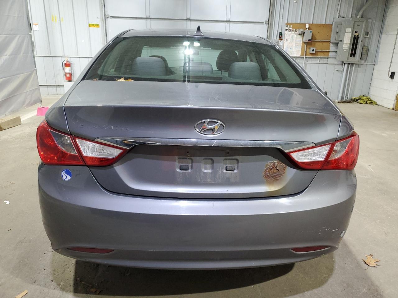 2011 HYUNDAI SONATA