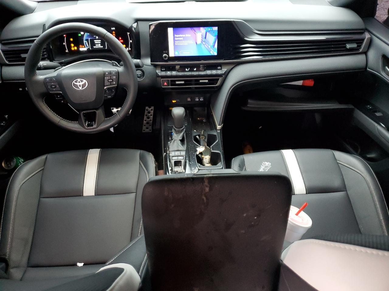 2025 TOYOTA CAMRY