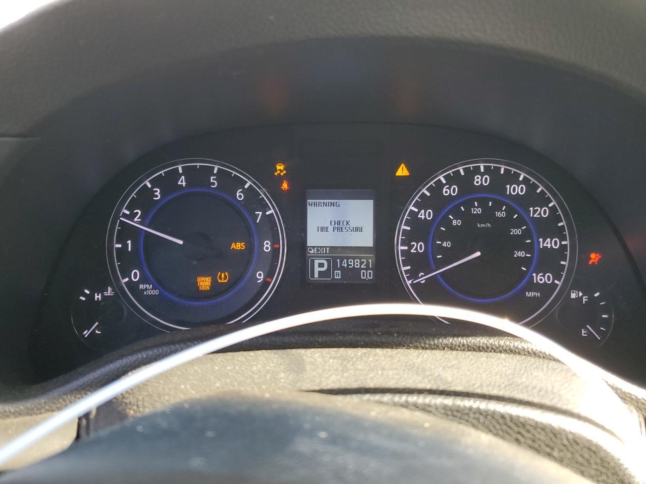 2013 INFINITI G37
