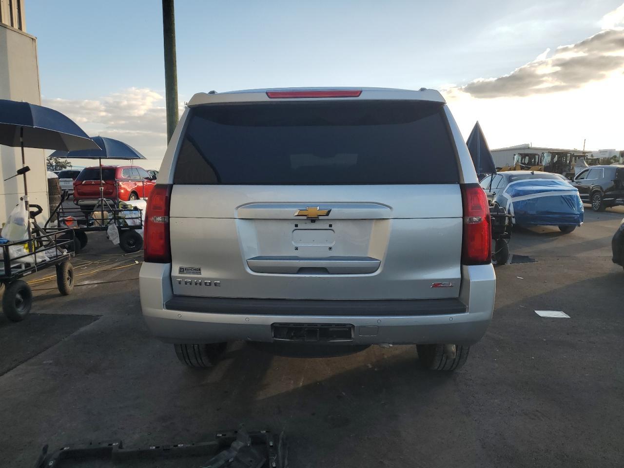 2017 CHEVROLET Tahoe