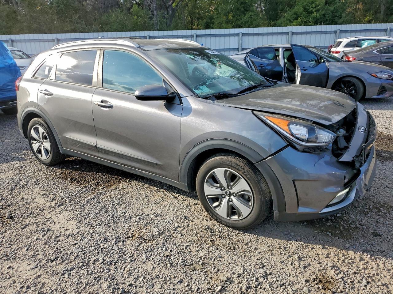 2017 KIA Niro