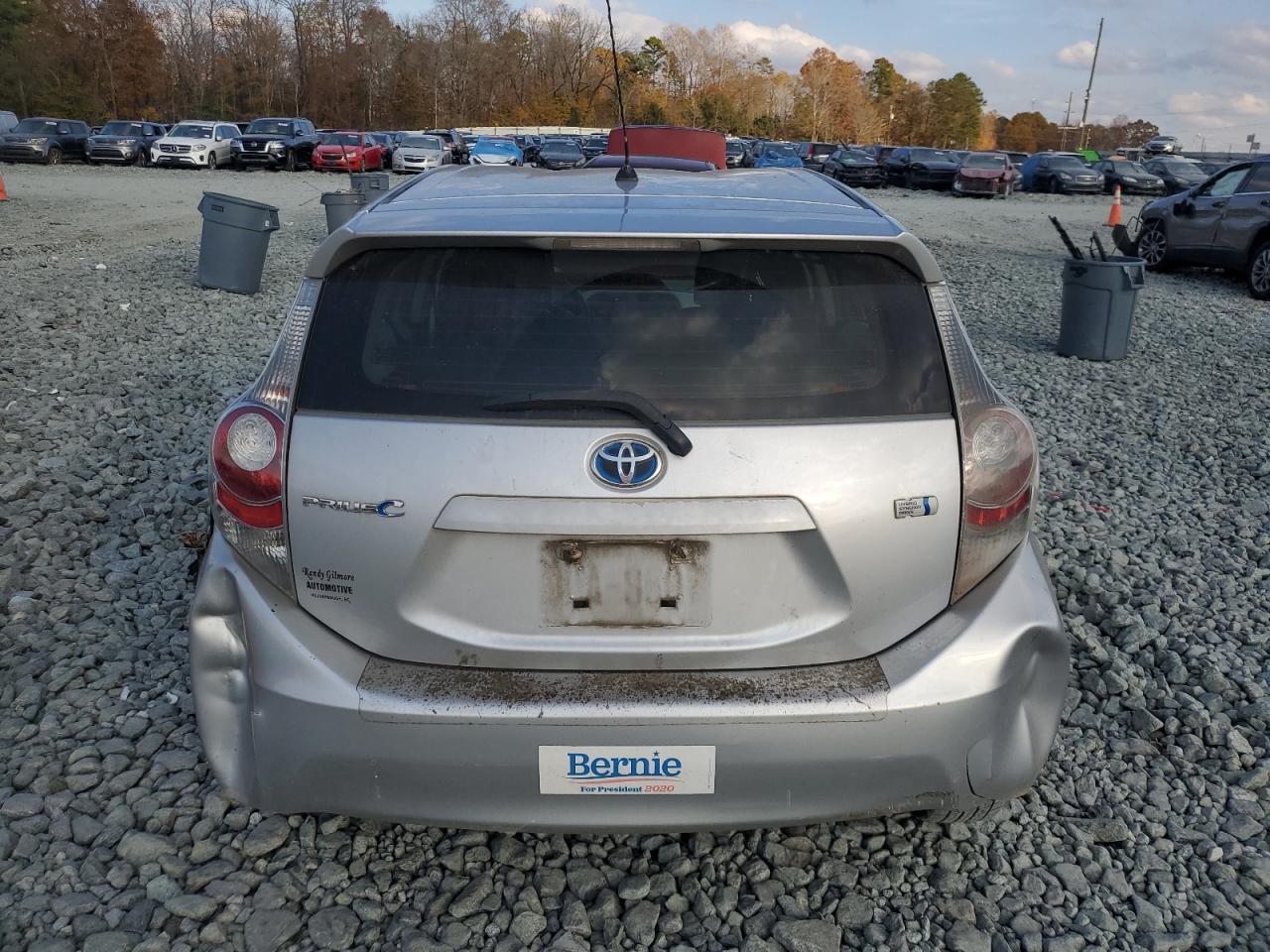 2012 TOYOTA Prius c