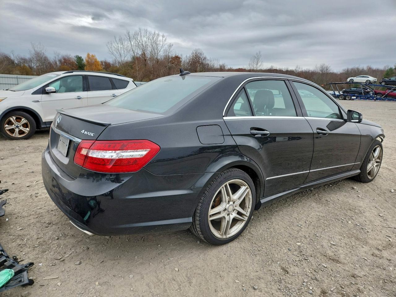 2013 MERCEDES-BENZ E-Class