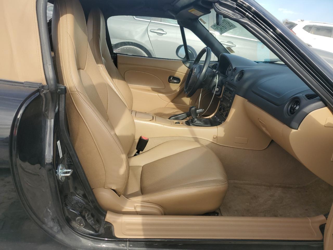 2002 MAZDA MX-5 Miata