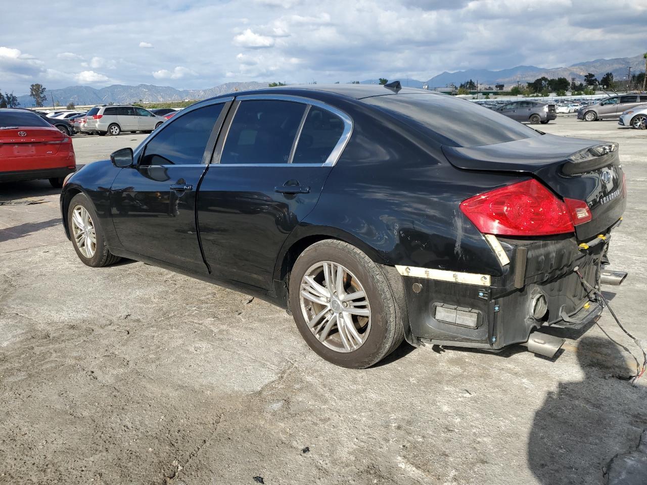 2011 INFINITI G25