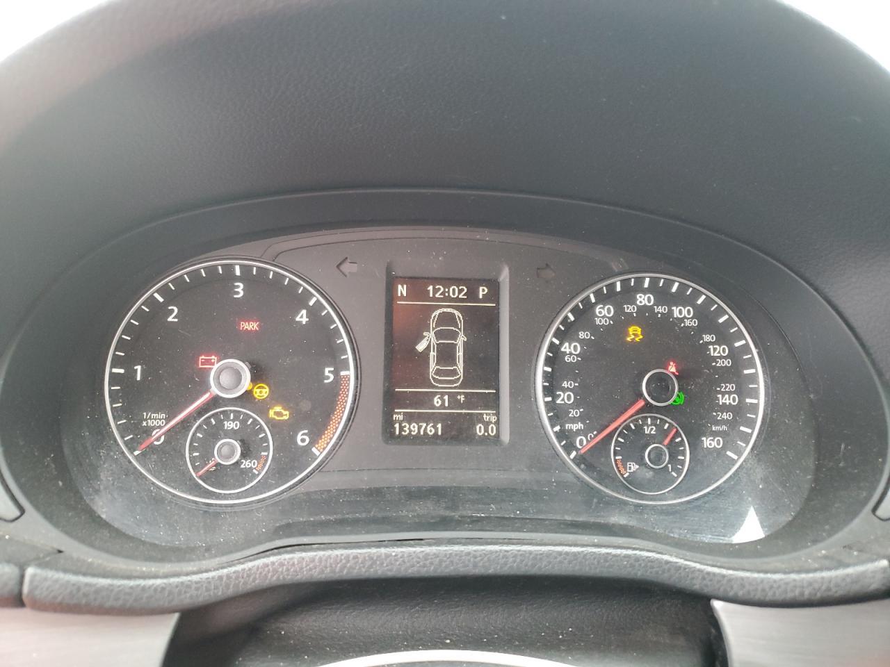 2014 VOLKSWAGEN Passat