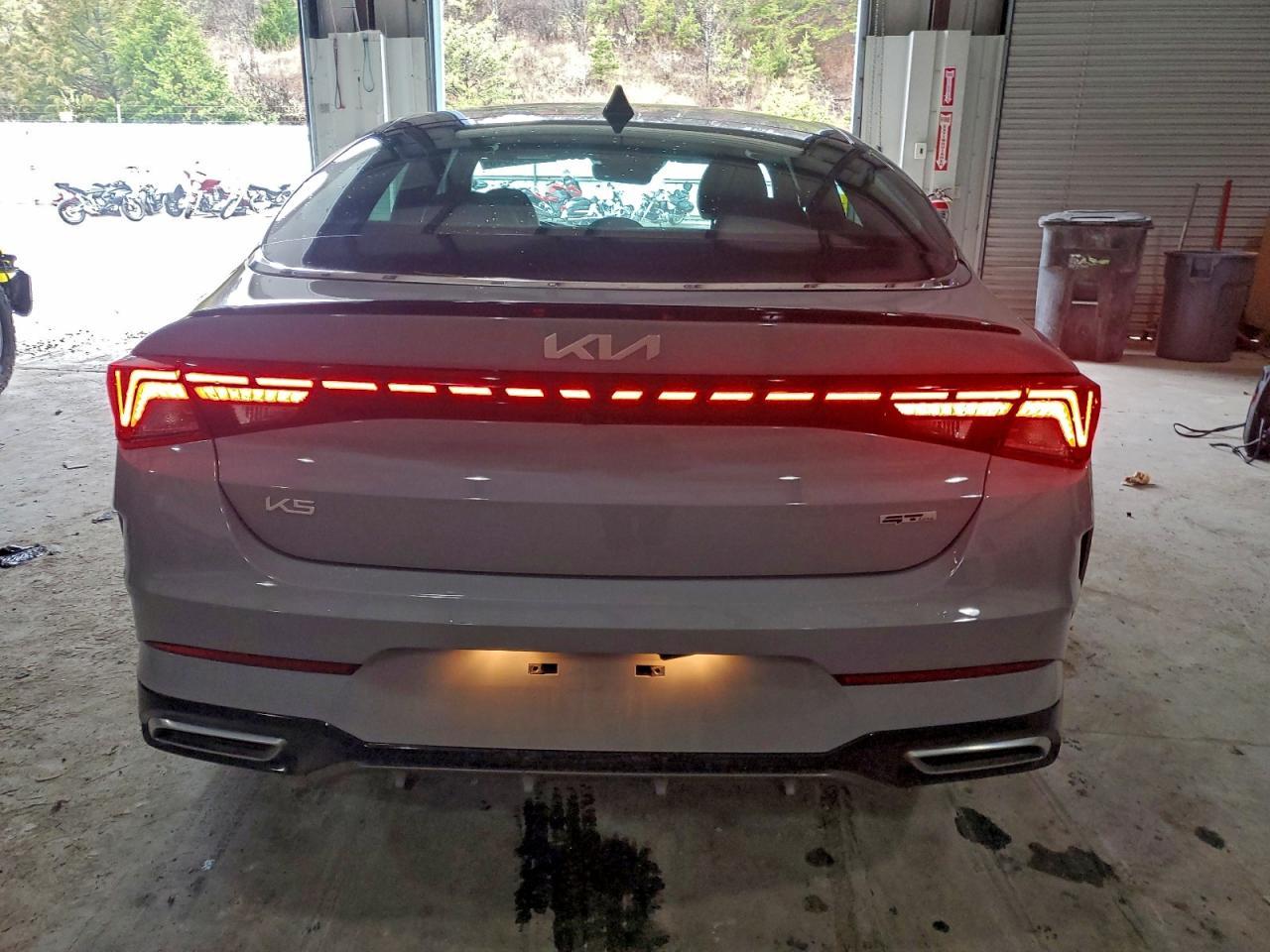 2023 KIA K5