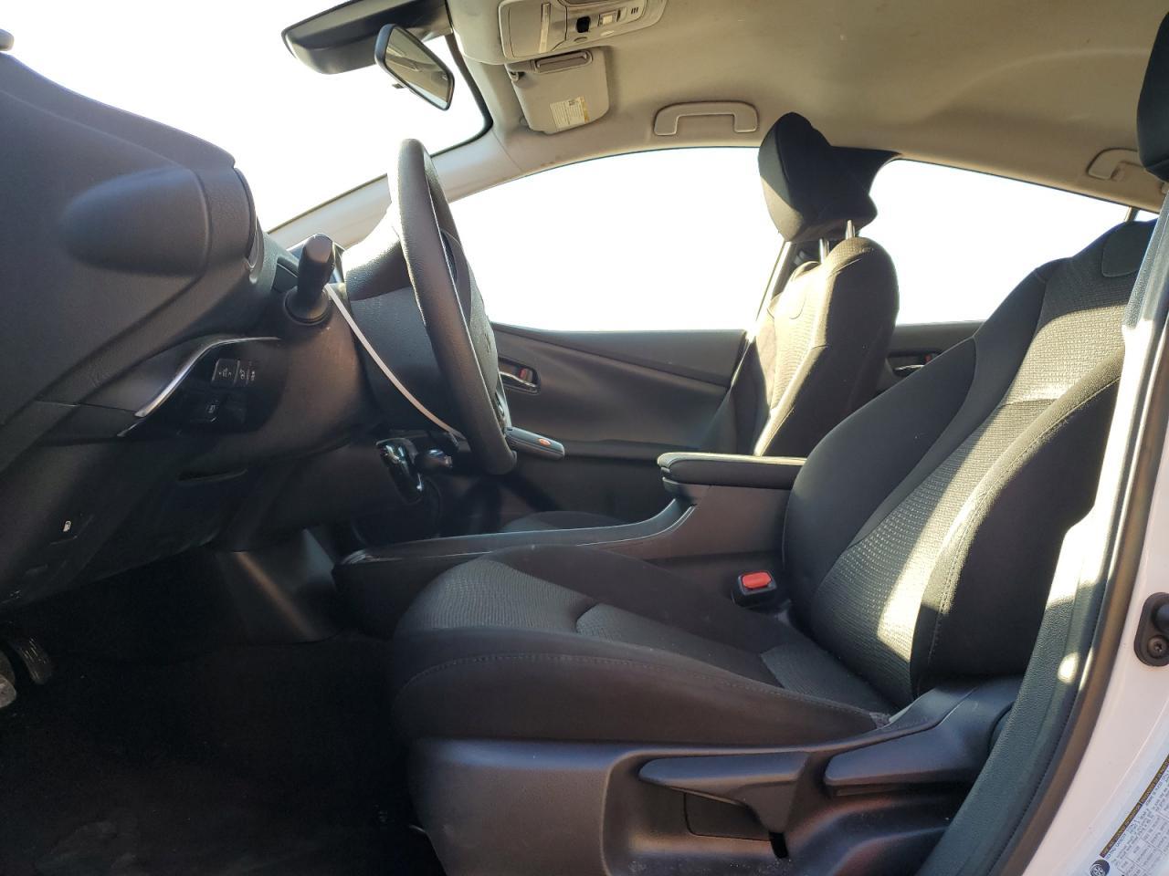 2021 TOYOTA PRIUS
